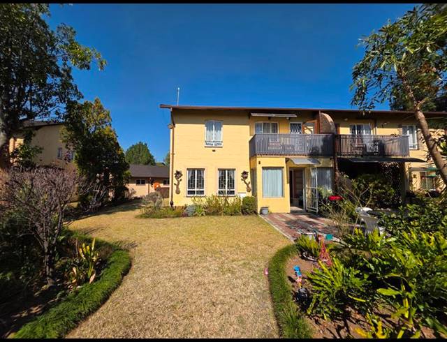 3 BEDROOM DUPLEX FOR SALE IN HUTTEN HEIGHTS